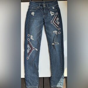Women's Aztec Embroidered Distressed Soho‎ High Rise Legging Jeans Size 2